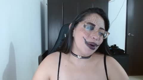 Natasha Smithe  online show from 02/20/25, 02:18