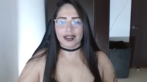 Natasha Smithe  online show from 10/23/25, 09:57