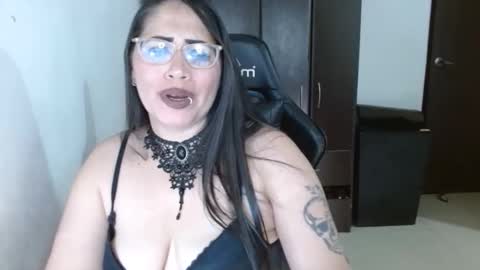 Natasha Smithe  online show from 11/20/25, 01:50