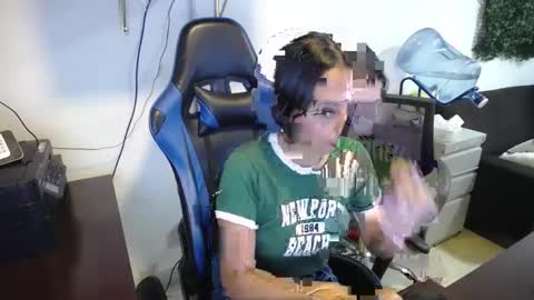 Snapshot of natashax_hot chatting on 02/12/25, 07:35 Natashax online show from 02/12/25, 07:35