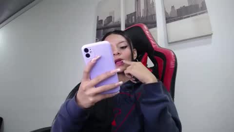 Snapshot of natashax_hot chatting on 11/15/25, 09:21 Natashax online show from 11/15/25, 09:21