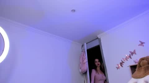 Snapshot of natasna1 chatting on 02/23/25, 04:39 Natasha Independent model online show from 02/23/25, 04:39