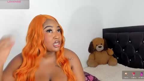 Snapshot of natassha_brown chatting on 01/28/25, 10:45 Natassha online show from 01/28/25, 10:45