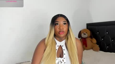 Snapshot of natassha_brown chatting on 01/30/25, 03:22 Natassha online show from 01/30/25, 03:22