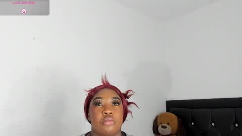 Snapshot of natassha_brown chatting on 02/15/25, 03:31 Natassha online show from 02/15/25, 03:31