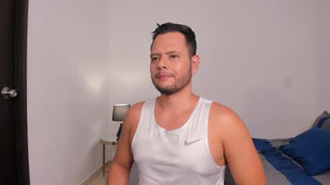 Snapshot of nate_ocean chatting on 02/01/25, 02:05 Nate Ocean online show from 02/01/25, 02:05