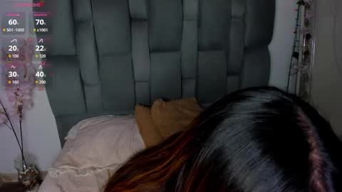 Snapshot of nathalia_rodriguez chatting on 10/07/25, 11:35 Nath online show from 10/07/25, 11:35