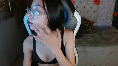 nathaliasweet_1_ online show from 10/20/25, 02:50