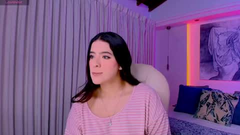 Snapshot of nathalie_rivers chatting on 10/01/25, 11:05 NATHALIE online show from 10/01/25, 11:05