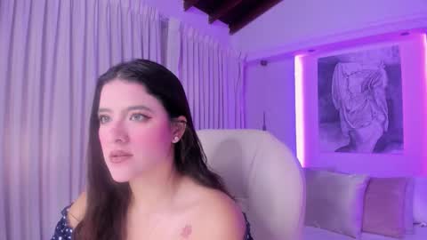 Snapshot of nathalie_rivers chatting on 10/20/25, 11:10 NATHALIE online show from 10/20/25, 11:10