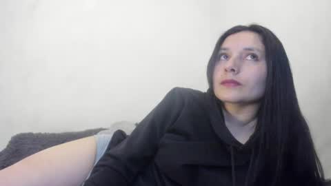 Snapshot of nathaly_love96 chatting on 09/22/25, 07:49 Nathaly online show from 09/22/25, 07:49