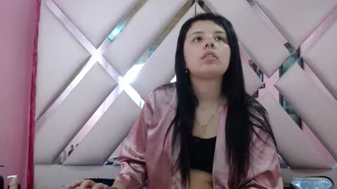 Snapshot of nathaly_low chatting on 10/01/25, 03:01 nathaly low online show from 10/01/25, 03:01