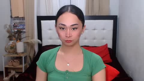 Snapshot of nathalyastone chatting on 01/12/25, 12:01 SWEET NATHALYA online show from 01/12/25, 12:01