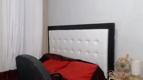 Snapshot of nathalyastone chatting on 02/02/25, 08:13 SWEET NATHALYA online show from 02/02/25, 08:13