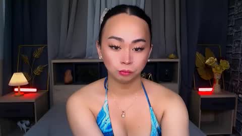 Snapshot of nathalyastone chatting on 09/21/25, 10:55 SWEET NATHALYA online show from 09/21/25, 10:55