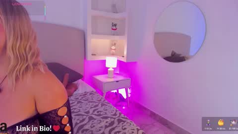 NATHALY  online show from 10/30/25, 10:06