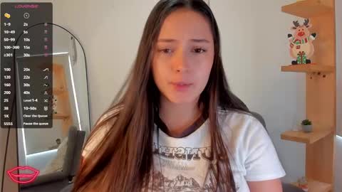 Snapshot of nathalyxx_ chatting on 12/12/24, 02:22 nathalyxx_ online show from 12/12/24, 02:22