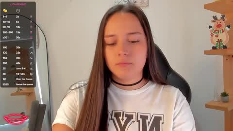 Snapshot of nathalyxx_ chatting on 12/21/24, 02:15 nathalyxx_ online show from 12/21/24, 02:15