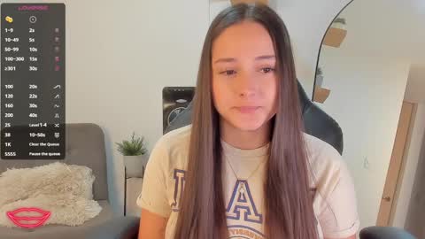 Snapshot of nathalyxx_ chatting on 02/05/25, 02:16 nathalyxx_ online show from 02/05/25, 02:16