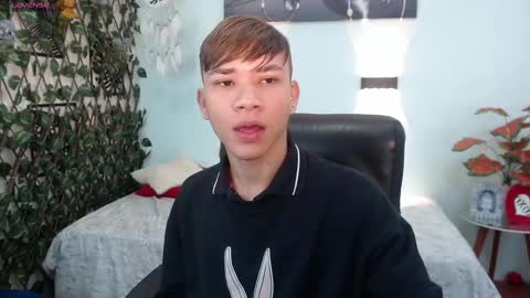 Snapshot of nathanclay chatting on 09/11/25, 12:38 nathanclay online show from 09/11/25, 12:38