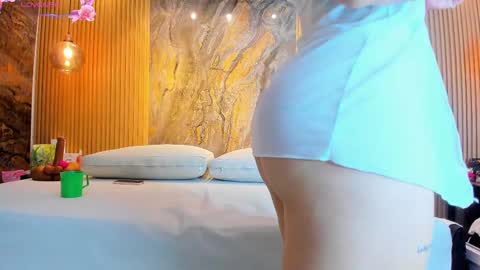 Snapshot of nathassa_grant chatting on 02/22/25, 12:08 nathassa online show from 02/22/25, 12:08