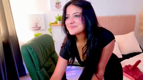 nathi_medusa online show from 10/15/25, 05:35