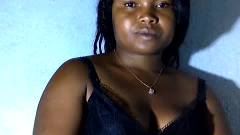 Snapshot of nathy02 chatting on 01/21/25, 08:30 Nathy online show from 01/21/25, 08:30