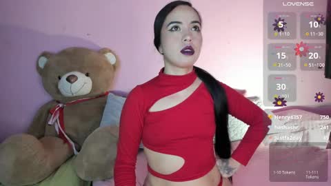 Snapshot of nathy_8 chatting on 02/26/25, 03:32 Nathalia online show from 02/26/25, 03:32
