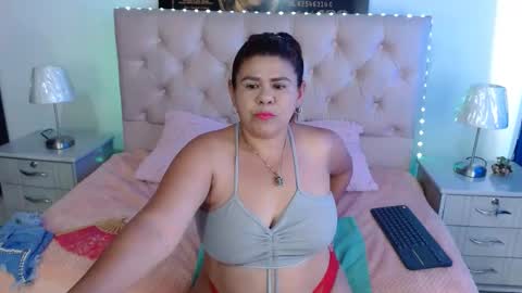 Snapshot of nathy_voyeur chatting on 01/08/25, 04:44 nathy_voyeur online show from 01/08/25, 04:44