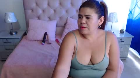 Snapshot of nathy_voyeur chatting on 01/18/25, 07:04 nathy_voyeur online show from 01/18/25, 07:04