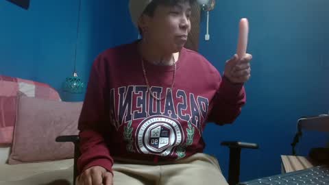 Snapshot of nato_evans chatting on 01/29/25, 12:43 nato_evans online show from 01/29/25, 12:43
