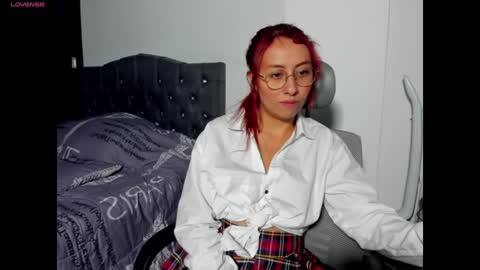 Snapshot of natt15 chatting on 02/02/25, 12:30 Natalia online show from 02/02/25, 12:30