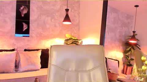 Natalia online show from 10/30/25, 12:01