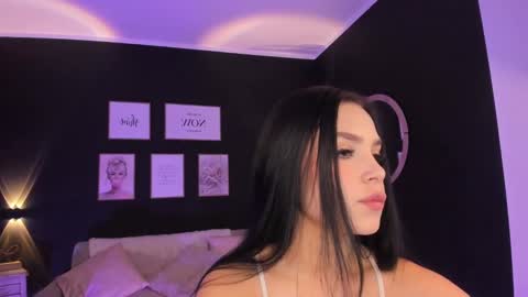 natti_london online show from 10/14/25, 12:06