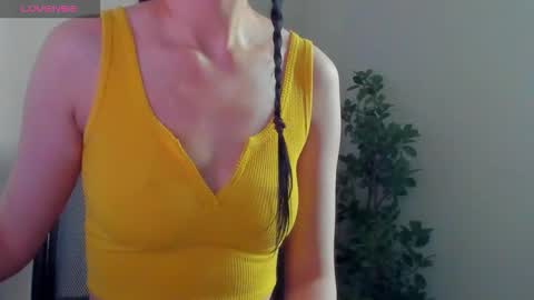 peach online show from 10/23/25, 05:18