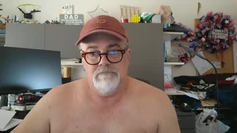Snapshot of naturalchef69 chatting on 02/28/25, 05:04 naturalchef69 online show from 02/28/25, 05:04
