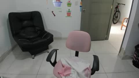 Andrea  online show from 02/15/25, 04:23