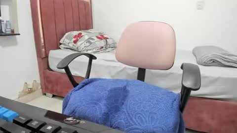 Andrea  online show from 10/10/25, 06:12