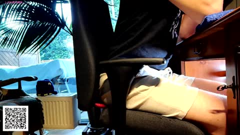 Snapshot of nature_x chatting on 12/19/24, 02:35 Nature online show from 12/19/24, 02:35