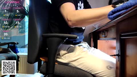 Snapshot of nature_x chatting on 02/04/25, 08:13 Nature online show from 02/04/25, 08:13