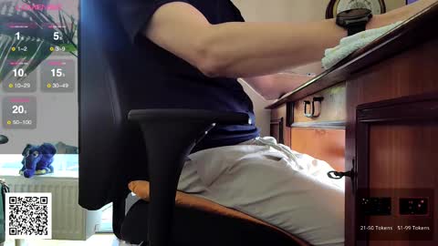 Snapshot of nature_x chatting on 02/17/25, 12:27 Nature online show from 02/17/25, 12:27