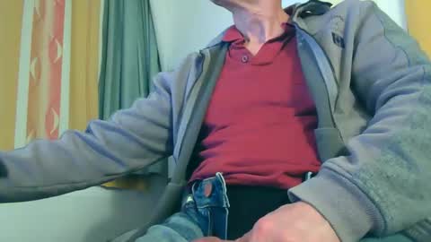 Snapshot of naturista25 chatting on 10/17/25, 07:16 naturista25 online show from 10/17/25, 07:16