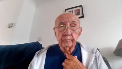 naturistmale81 online show from 10/10/25, 11:53