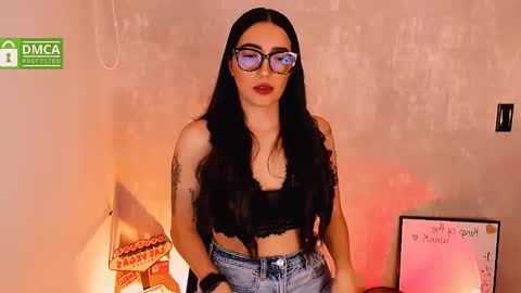 Snapshot of natval_ chatting on 12/07/24, 11:07 Natalia Valeria online show from 12/07/24, 11:07