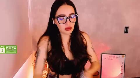 Snapshot of natval_ chatting on 12/07/24, 02:13 Natalia Valeria online show from 12/07/24, 02:13