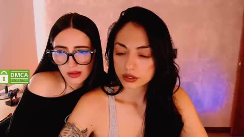 Snapshot of natval_ chatting on 12/12/24, 02:11 Natalia Valeria online show from 12/12/24, 02:11