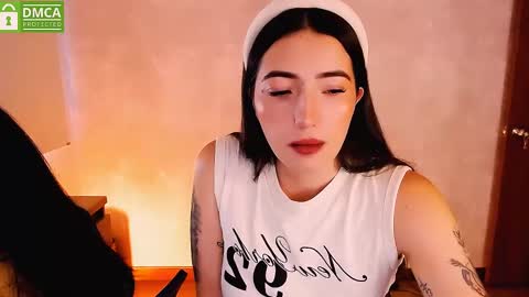 Snapshot of natval_ chatting on 01/09/25, 11:25 Natalia Valeria online show from 01/09/25, 11:25