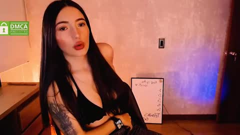 Snapshot of natval_ chatting on 02/04/25, 11:05 Natalia Valeria online show from 02/04/25, 11:05