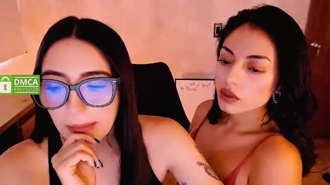Snapshot of natval_ chatting on 02/06/25, 02:37 Natalia Valeria online show from 02/06/25, 02:37