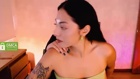 Snapshot of natval_ chatting on 02/07/25, 04:24 Natalia Valeria online show from 02/07/25, 04:24
